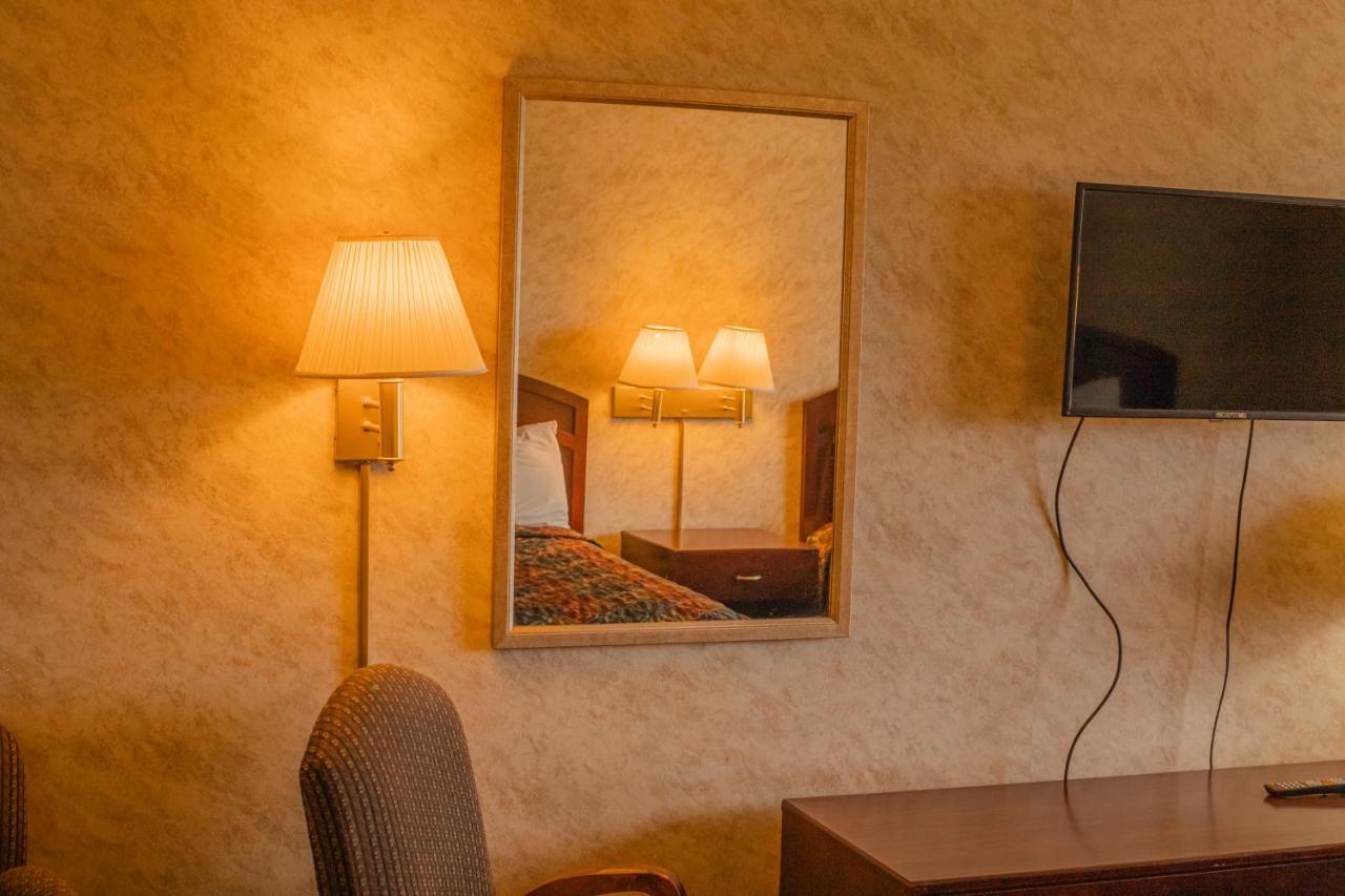 Colfax Inn By Marifah Esterno foto