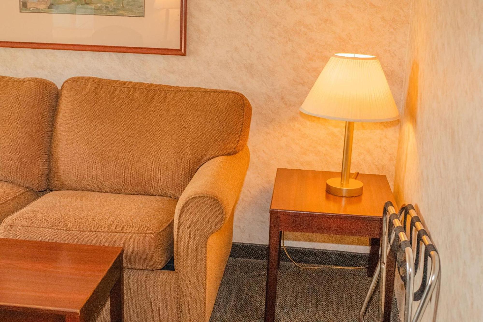 Colfax Inn By Marifah Esterno foto